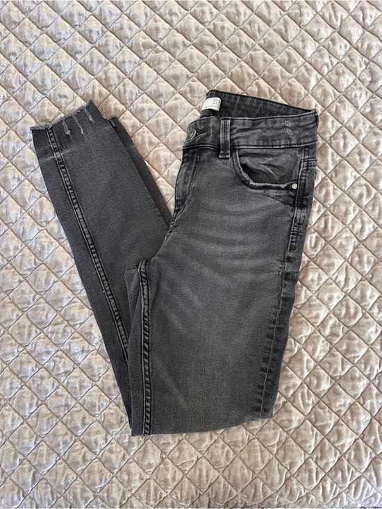 Zara Denim - Zara Women's Skinny Jeans in Washed Black